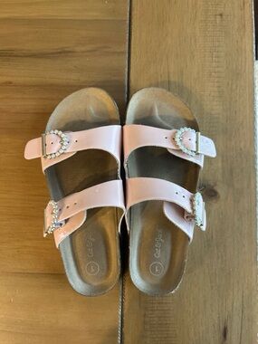 Pink Sandals with pearls